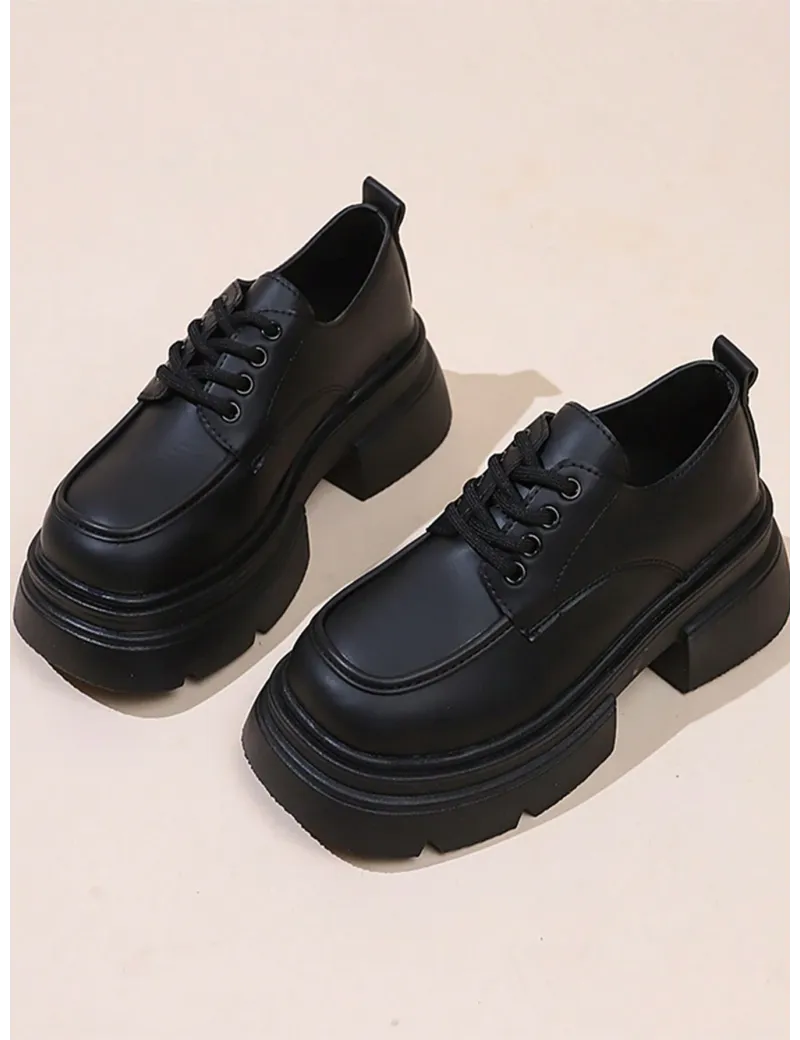 Pantofi cu siret, negru